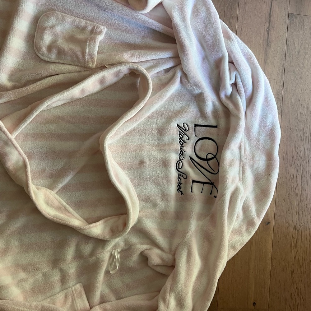 Victoria's Secret Pink Striped Robe